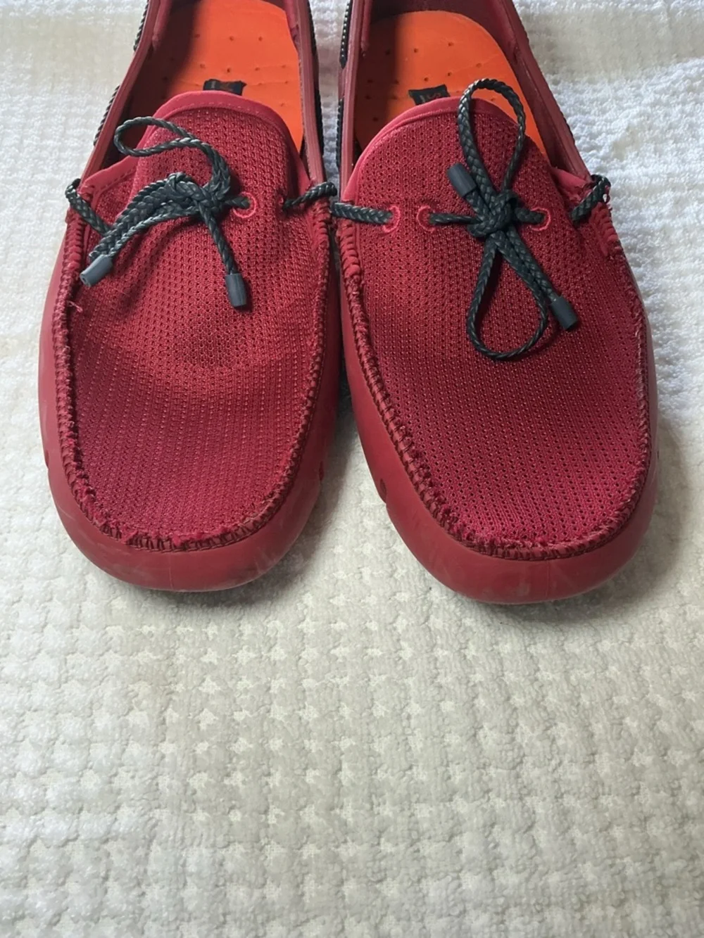 Swims classic boat